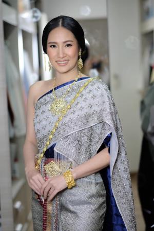 ชุดไทยเจ้าสาว ชุดไทยจักรพรรดิ์ เช่าที่แบมบี้ เวดดิ้ง ห้วยขวาง